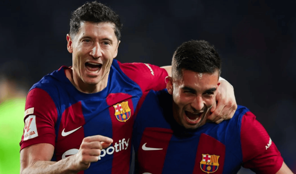 包含巴萨主场大捷，球员赛后激动庆祝胜利，需要提供报告.的词条开云体育赛事直播